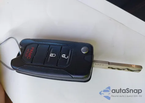 2015 Jeep Renegade Trailhawk from USA, damaged, VIN ZACCJBCTXFPB78030